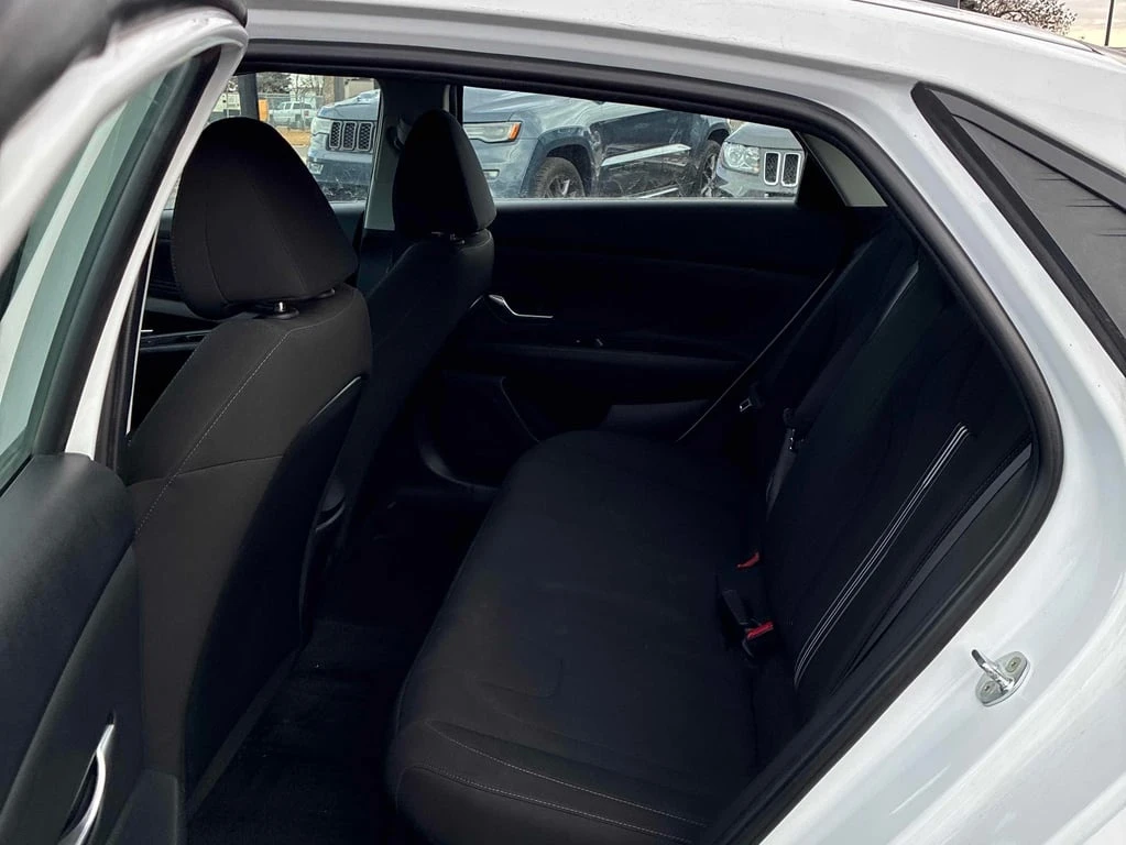 Hyundai Elantra 2022 Preferred * CARFAX *    | Mobile.bg   13