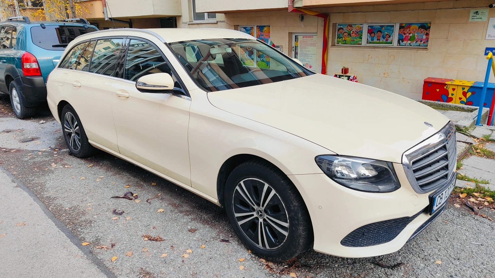 Mercedes-Benz E 220 9 G -tronik, два ключа - изображение 5