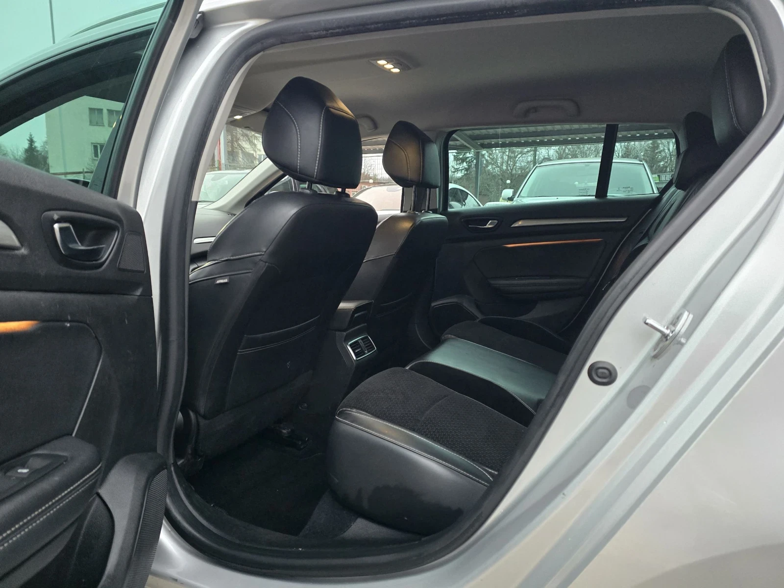 Renault Megane 1.5d 110�.� ��� ���������  | Mobile.bg � ����������� 11