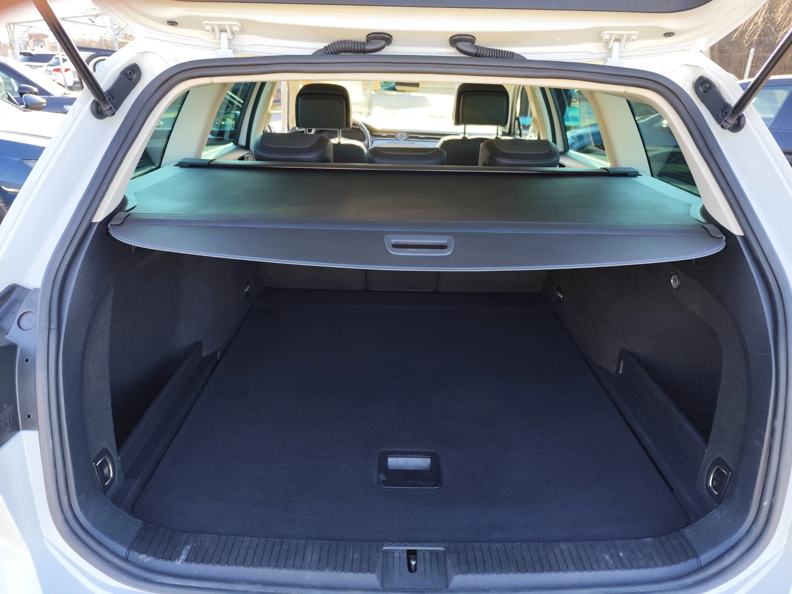 VW Passat ALLTRACK* 2.0TDi* 4 MOTION* DSG* LED/XENON* NAVI*  | Mobile.bg � ����������� 14