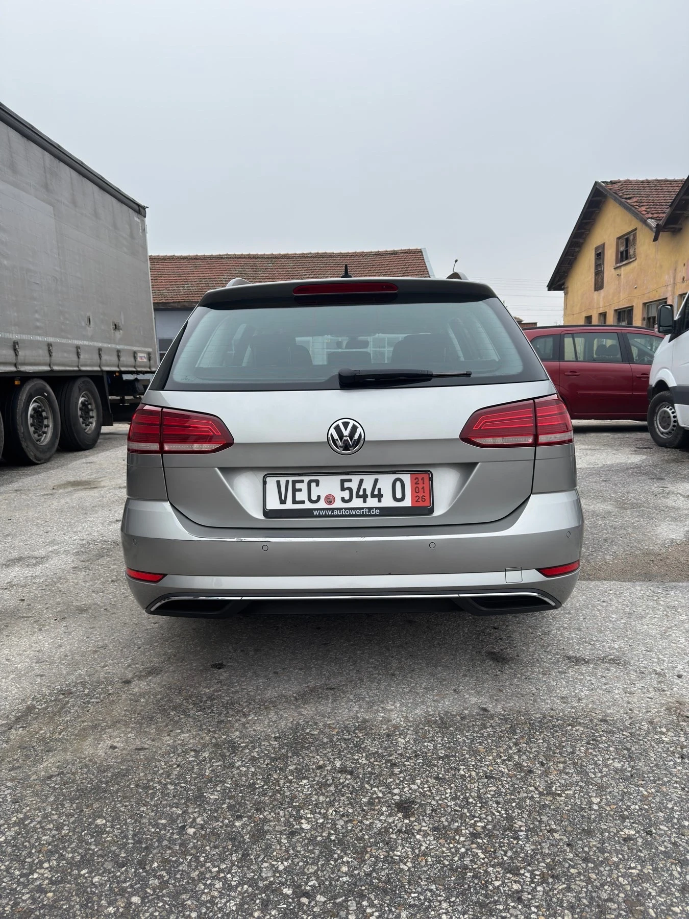 VW Golf 1.6TDI.FULL LED.DISTRONIK.DSG! - изображение 2