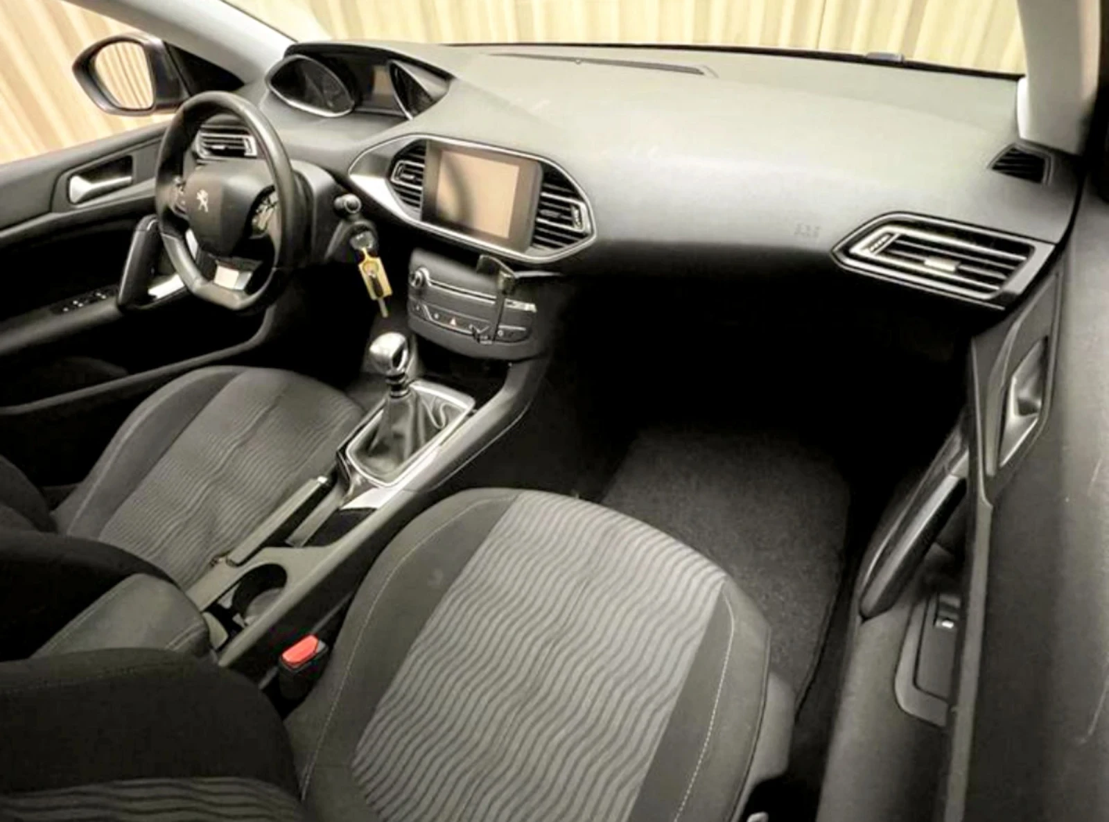 Peugeot 308 1.6 BlueHDi | 120 �.�. | Mobile.bg � ����������� 8