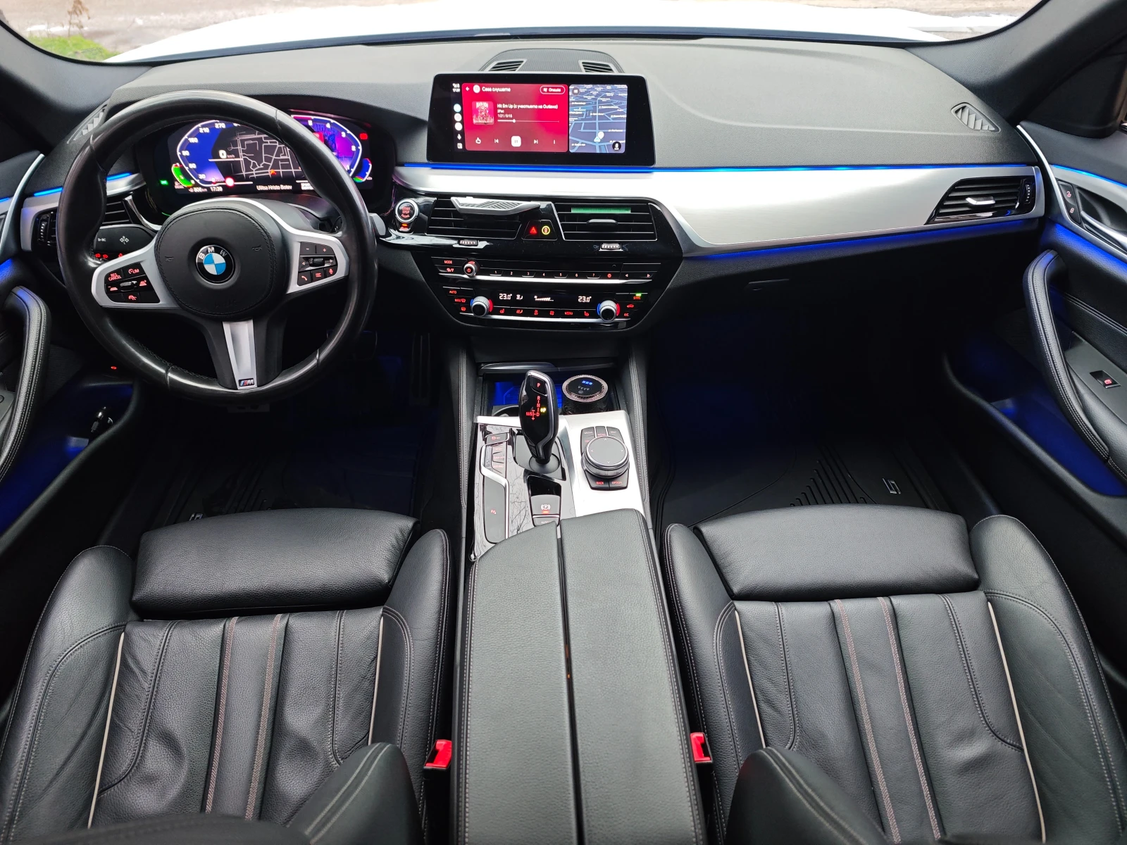 BMW 530  M Sport, снимка 9 - Автомобили и джипове - 53831628