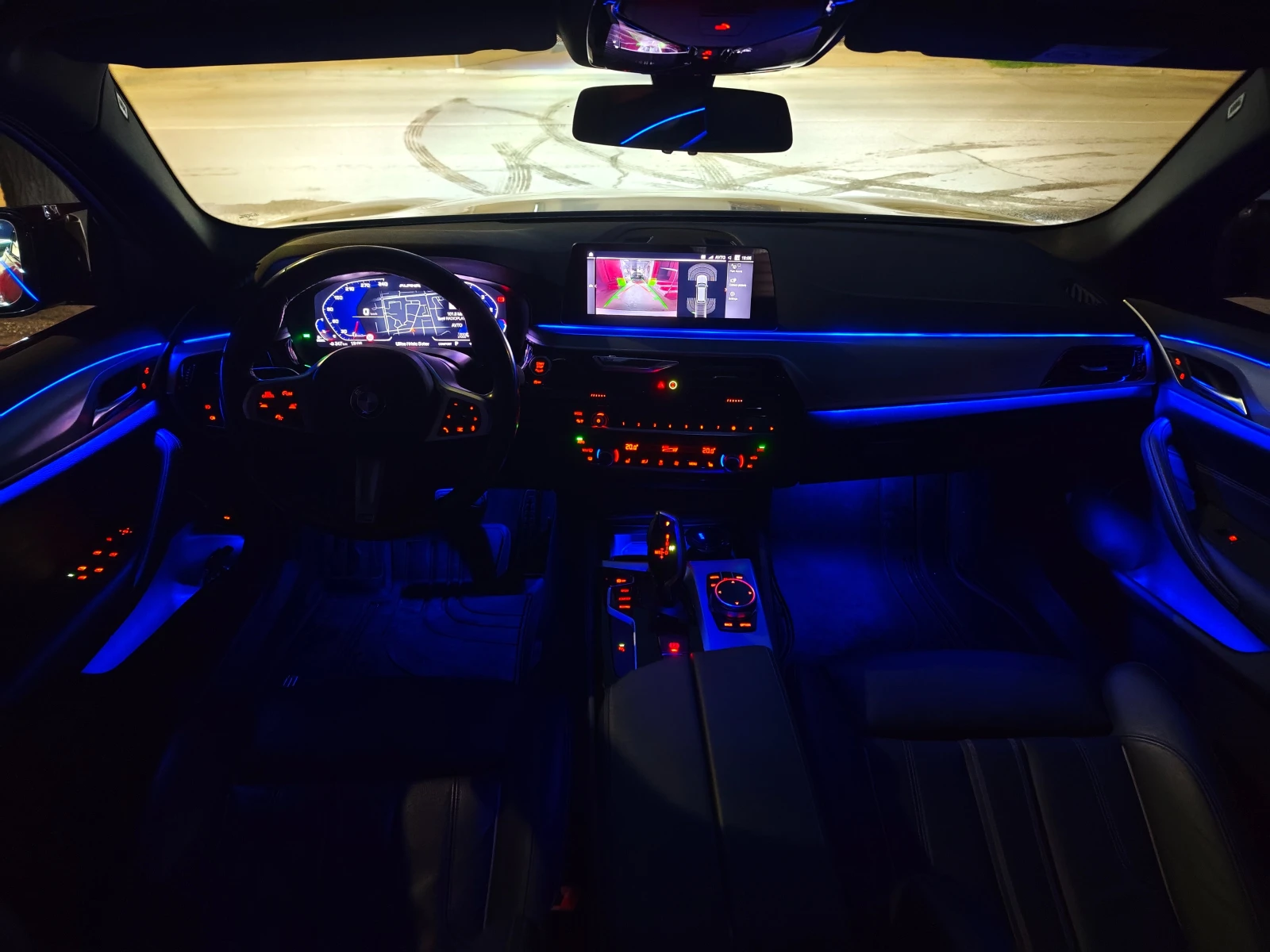 BMW 530  M Sport, снимка 10 - Автомобили и джипове - 53831628