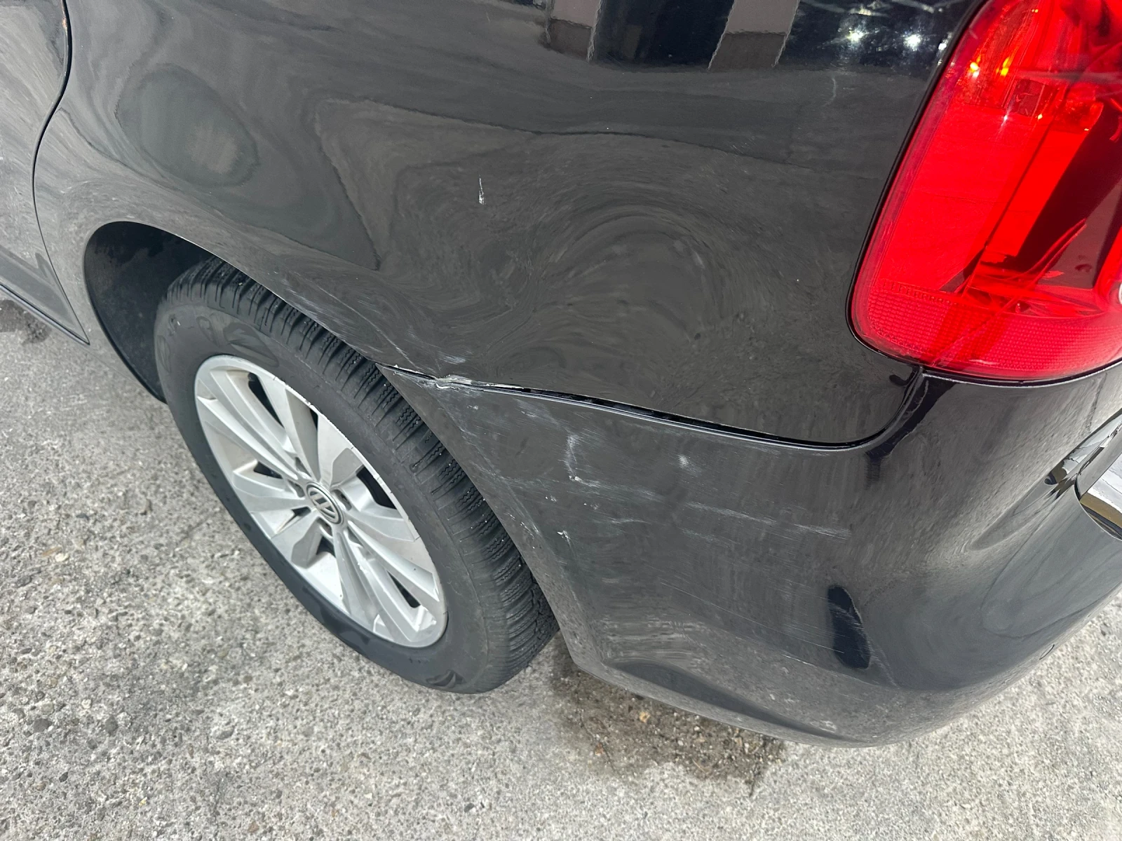 VW Touran 2 TDI, снимка 6 - Автомобили и джипове - 53904637