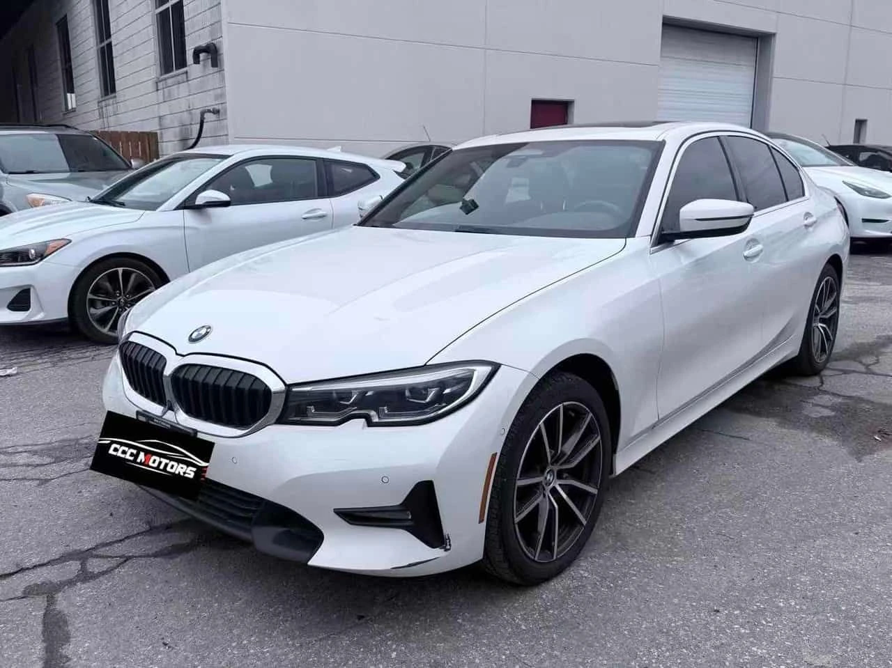 BMW 330 * xDrive * CARFAX * Дигитално табло * Два ключа * 