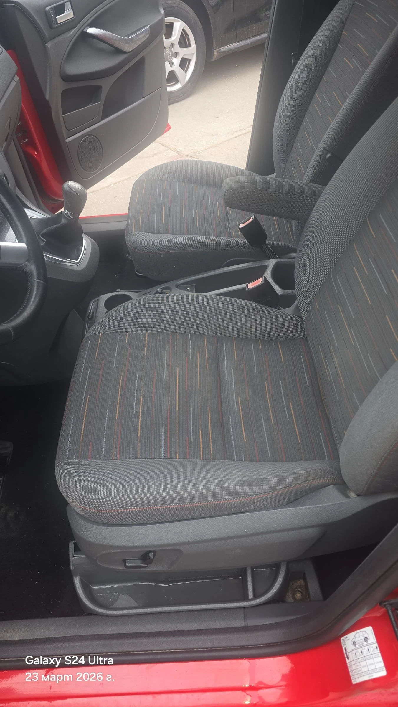 Ford C-max, снимка 7 - Автомобили и джипове - 53955492