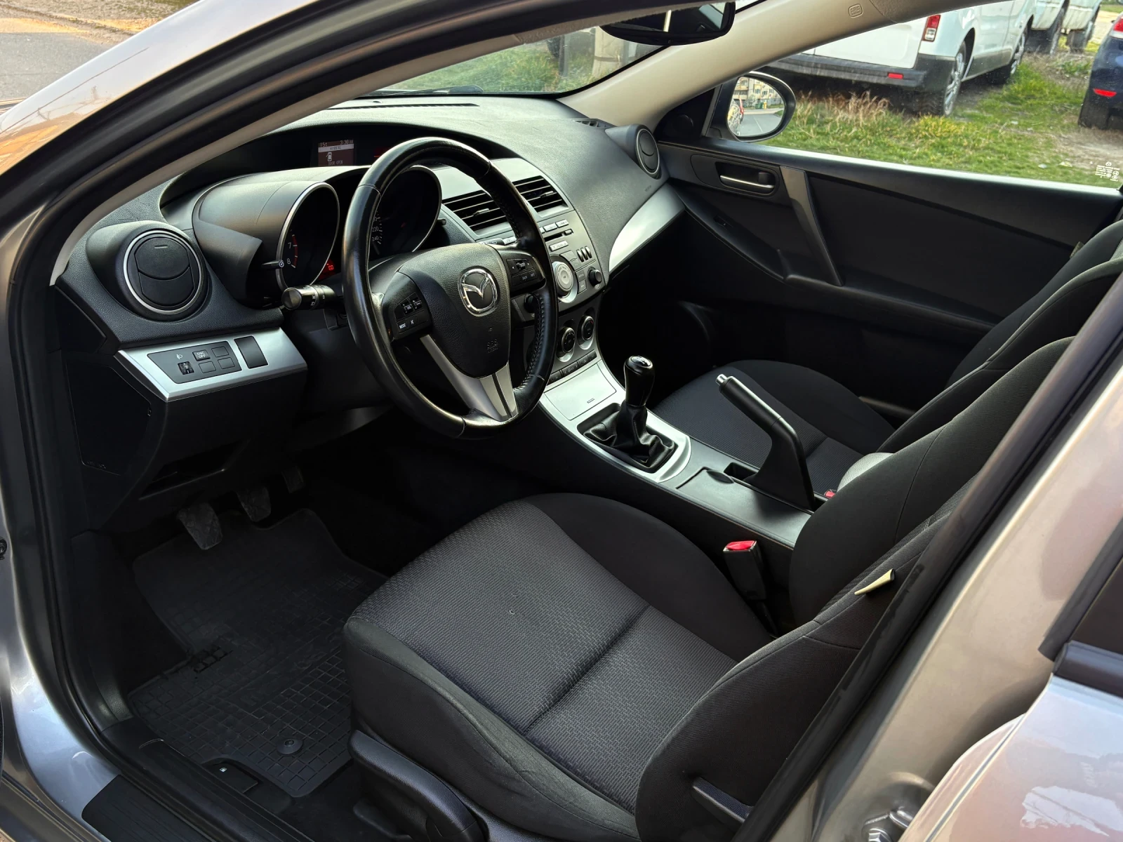 Mazda 3 1.6i #118 000км#, снимка 7 - Автомобили и джипове - 53989608