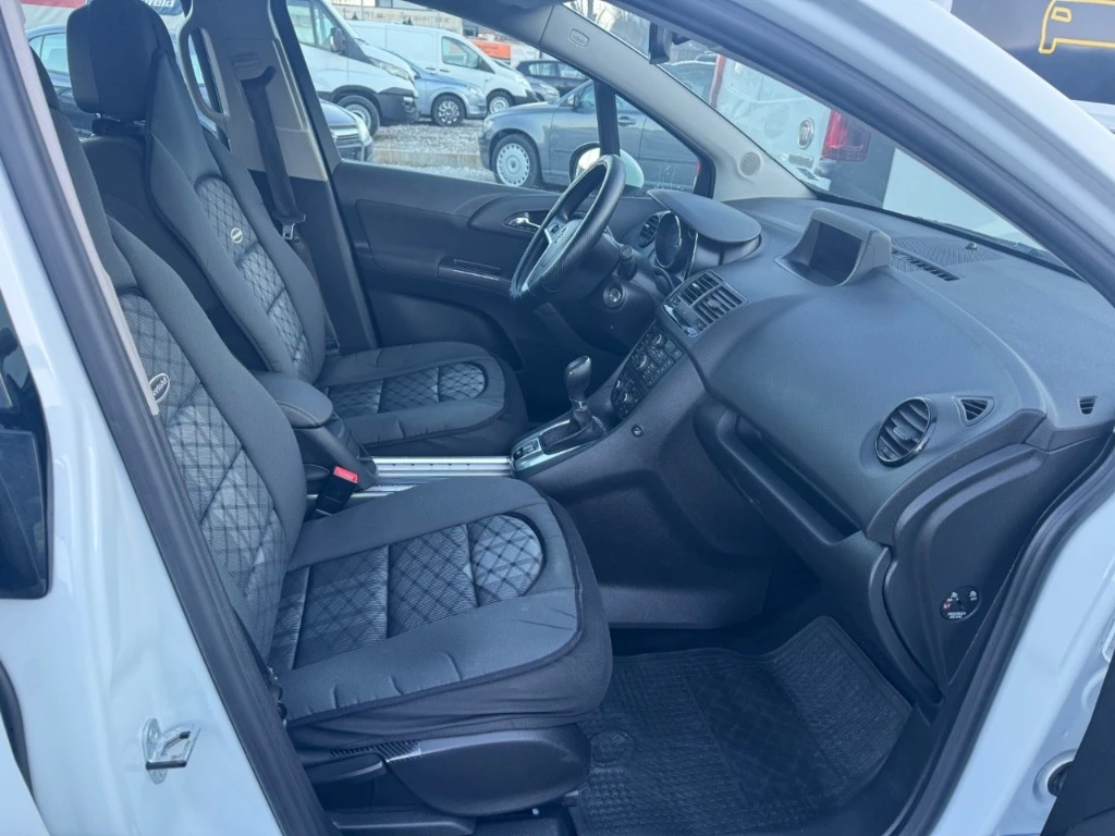 Opel Meriva 1.7D AVT NAVI исузу мотор 110 к.с стария мотор, снимка 10 - Автомобили и джипове - 54173130