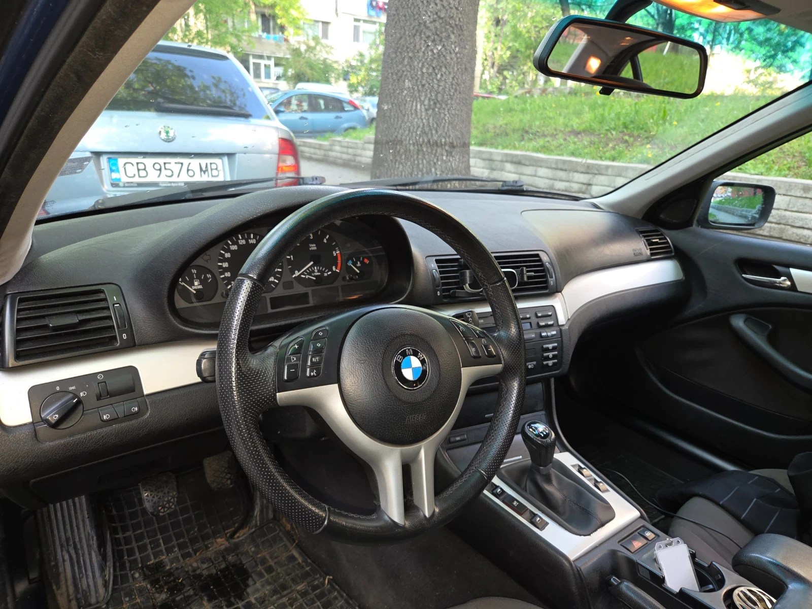 BMW 320 2.0 d, снимка 6 - Автомобили и джипове - 54416940