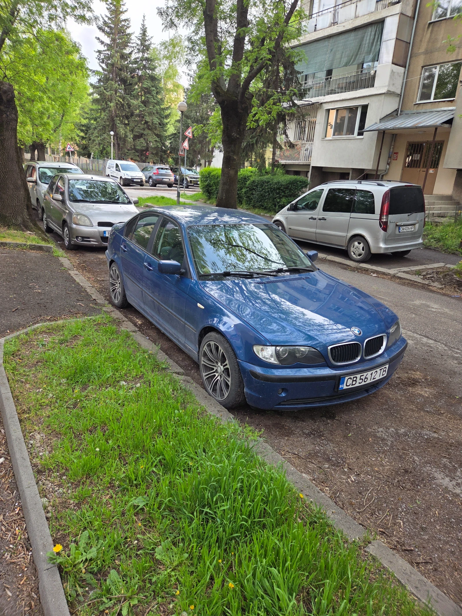 BMW 320 2.0 d, снимка 3 - Автомобили и джипове - 54416940