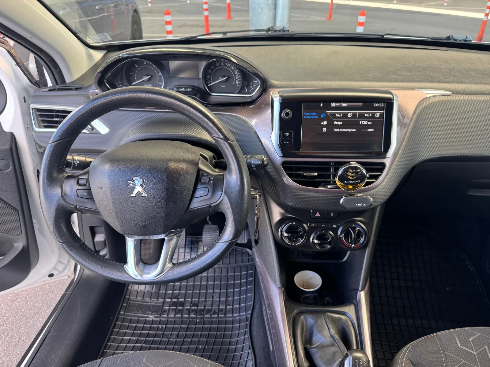 Peugeot 2008 1.4 HDI ALLURE, снимка 11 - Автомобили и джипове - 54442658