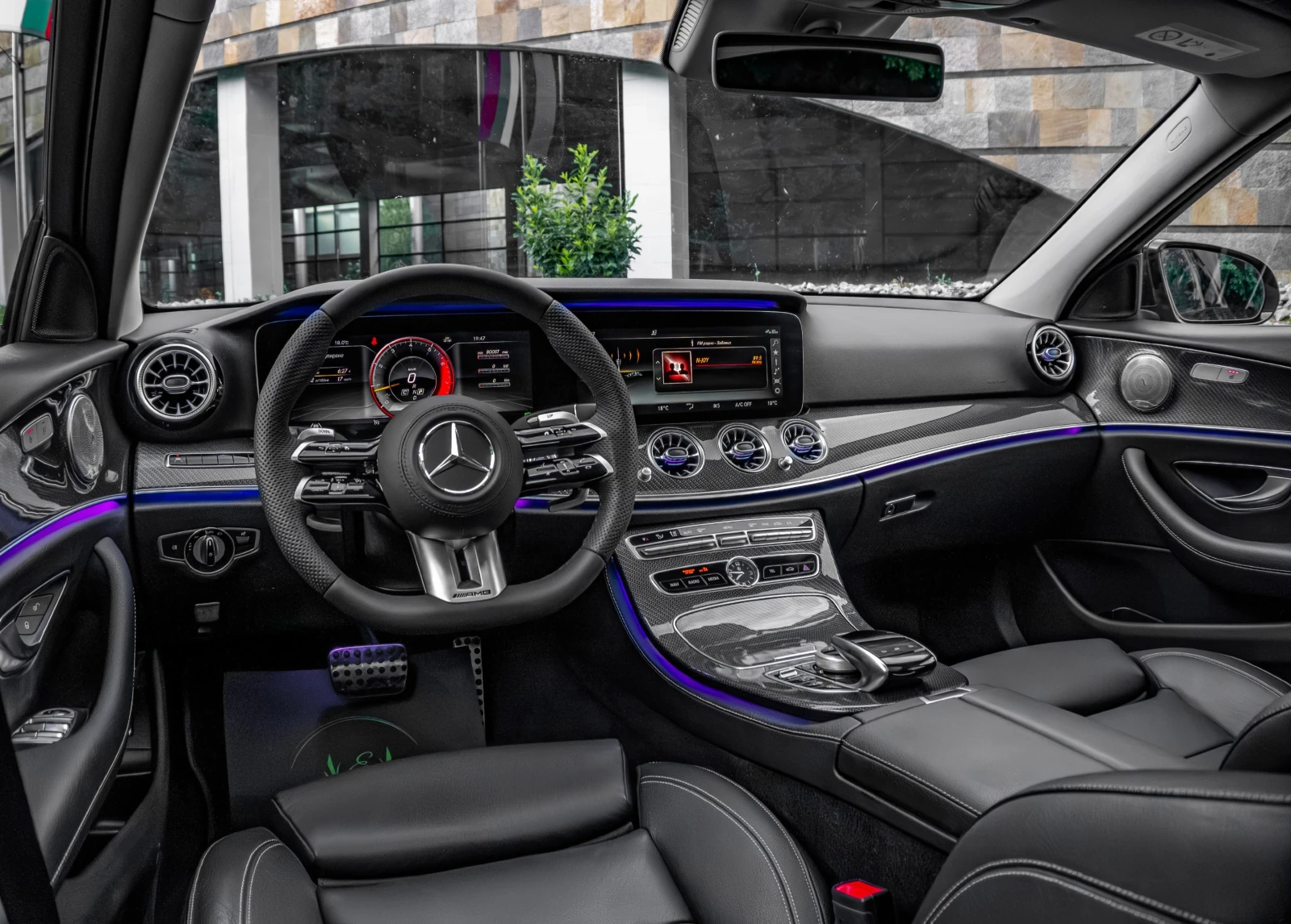 Mercedes-Benz E 220 d* AMG PERFORMANCE* BLACK SERIES* 3xTV* PANORAMA | Mobile.bg � ����������� 14