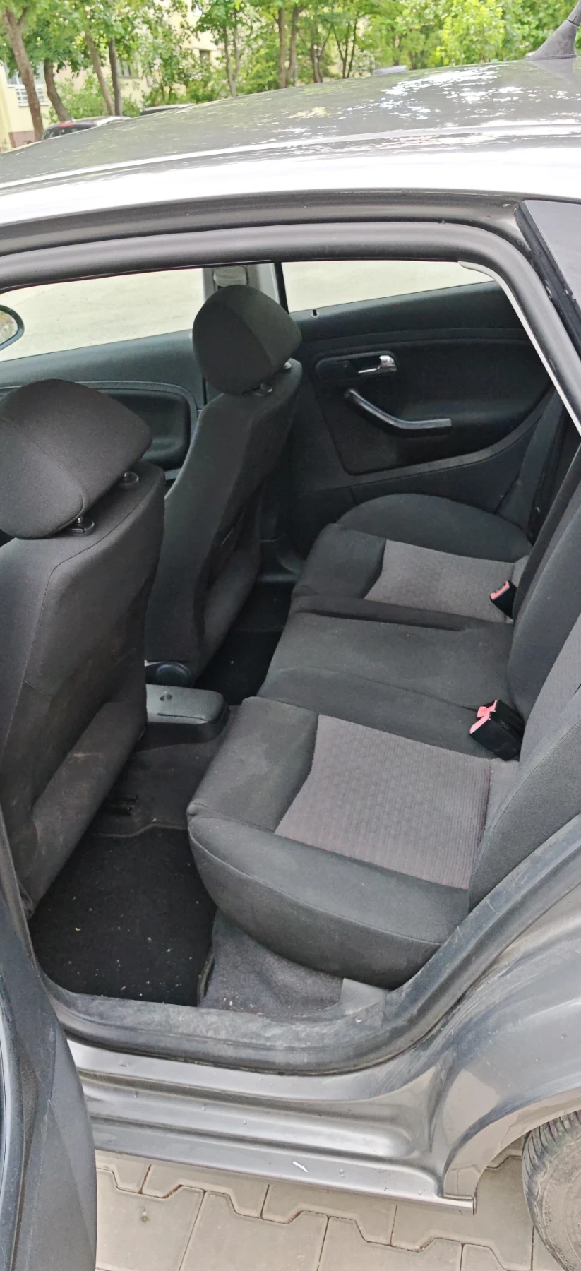 Seat Ibiza Хечбек, снимка 7 - Автомобили и джипове - 54675914