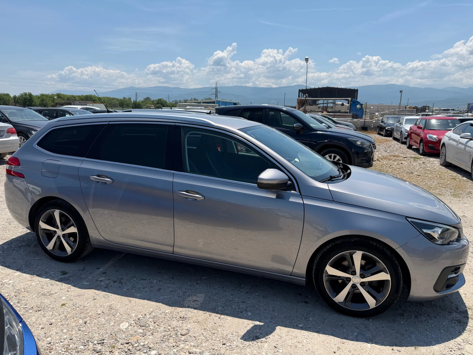 Peugeot 308 1.6 HDI ALLURE (КАТО НОВА), снимка 4 - Автомобили и джипове - 54770278
