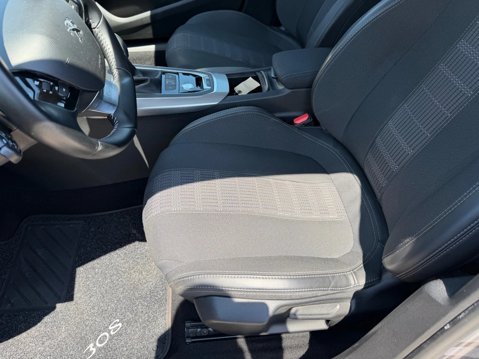 Peugeot 308 1.6 HDI ALLURE (КАТО НОВА), снимка 9 - Автомобили и джипове - 54770278
