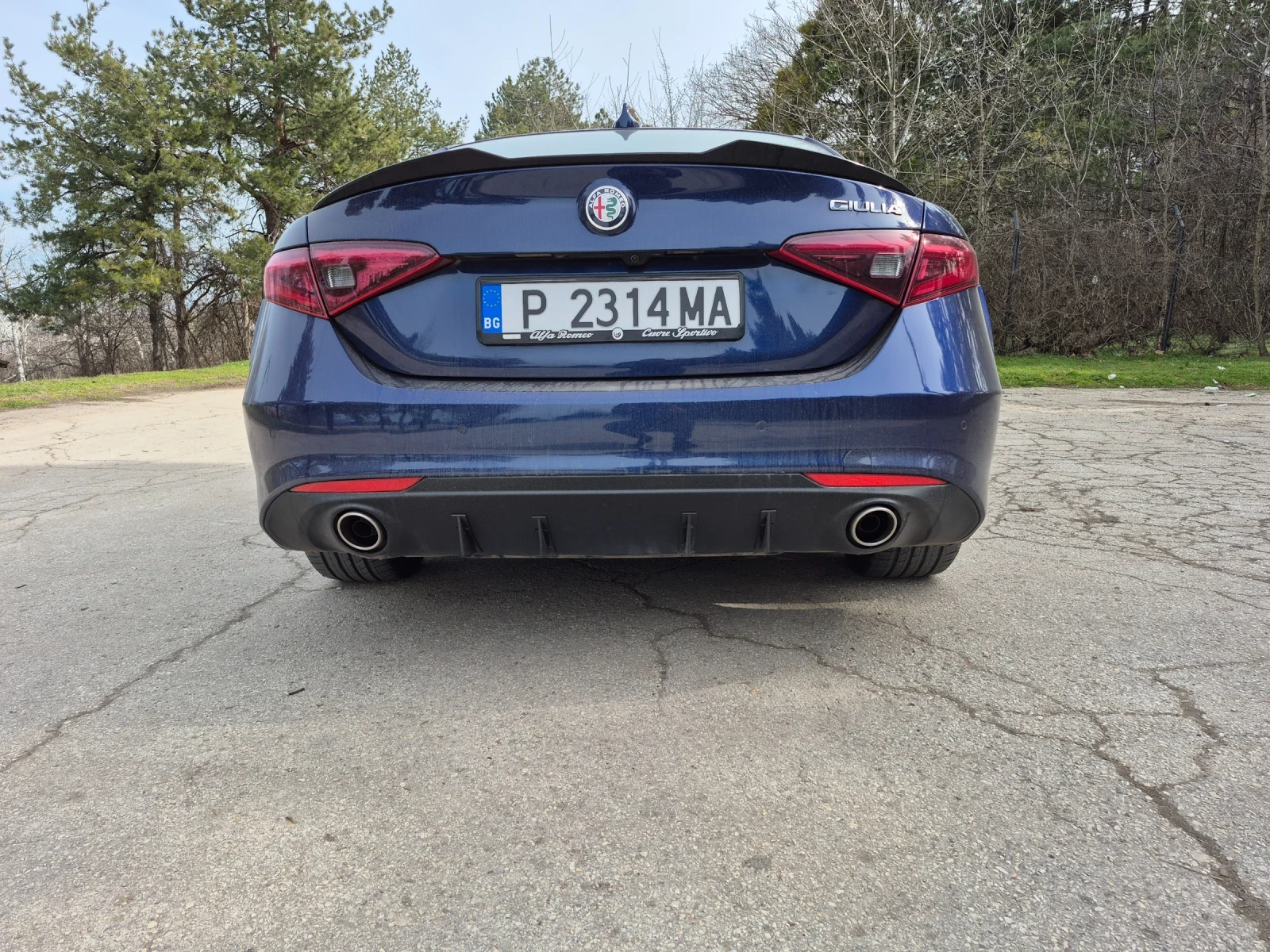 Alfa Romeo Giulia 2.2 180ks, снимка 4 - Автомобили и джипове - 54725311