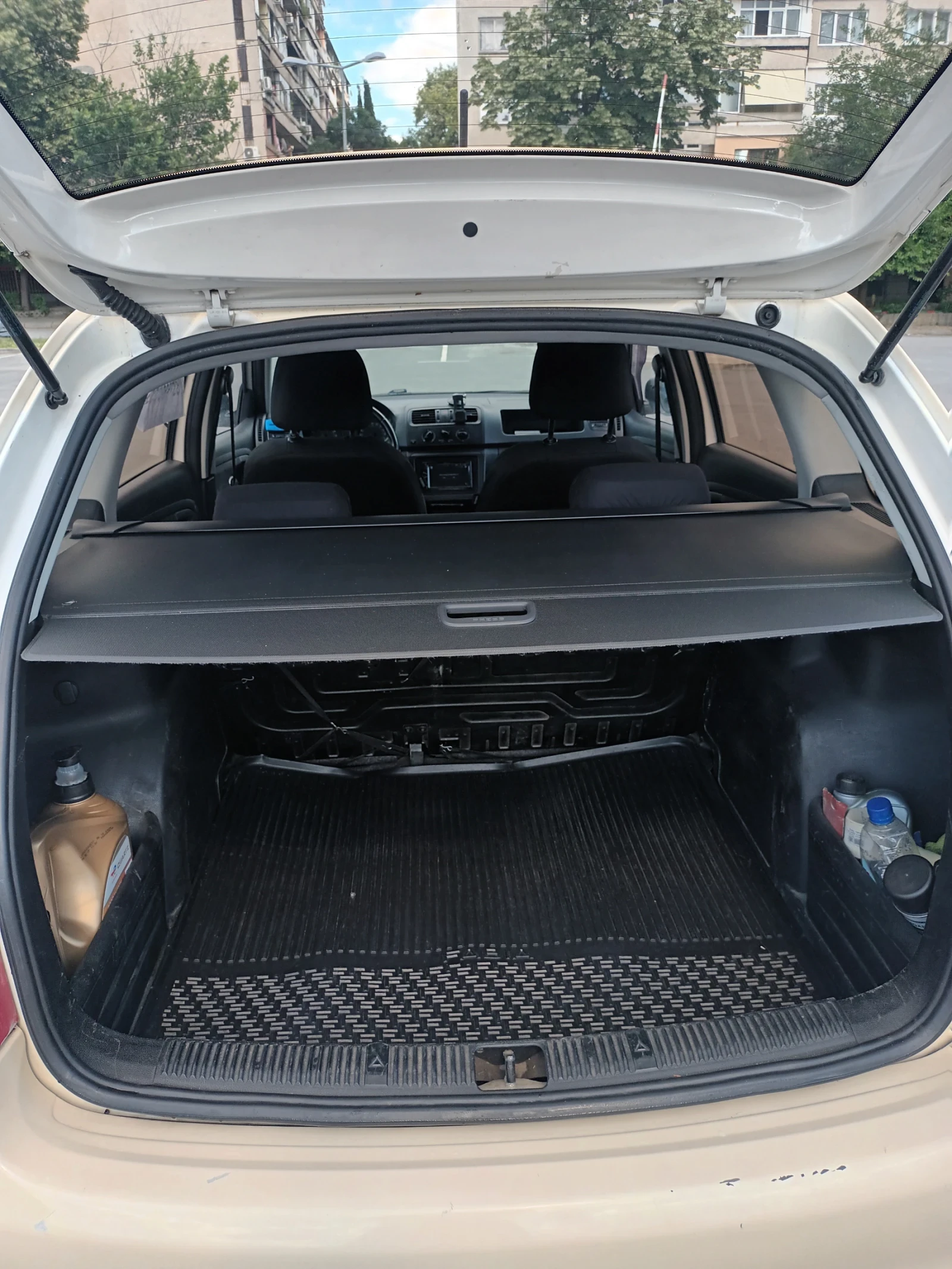 Skoda Fabia, снимка 6 - Автомобили и джипове - 54980734