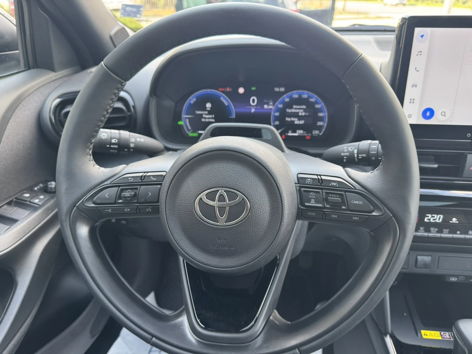 Toyota Yaris Cross Elegance, снимка 16 - Автомобили и джипове - 55629410