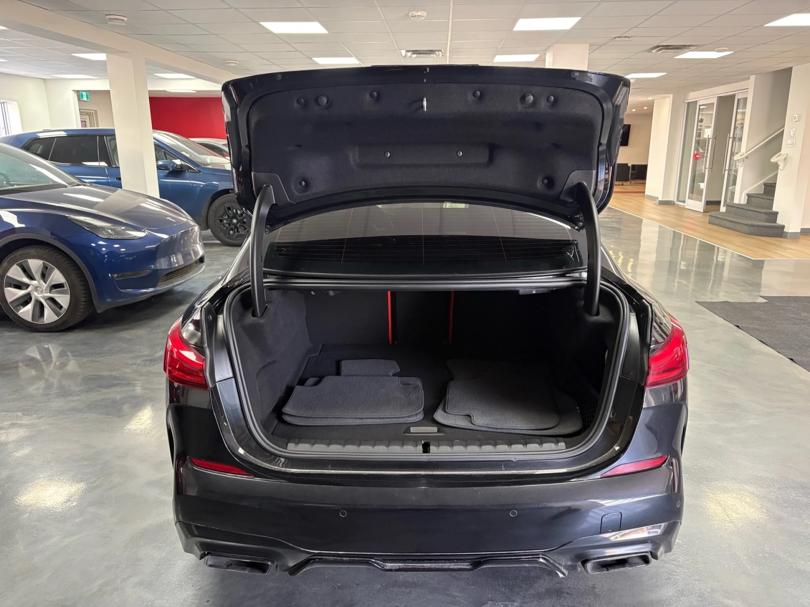 BMW 2 Gran Coupe M235i xDrive* FULL* Пано* М-Диференциал, снимка 7 - Автомобили и джипове - 55776910