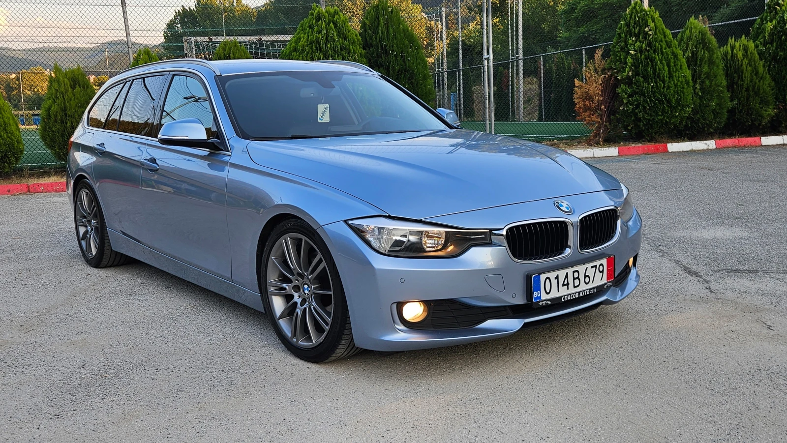 BMW 320 2.0 KOJA/NAVIG/UNIKAT, снимка 8 - Автомобили и джипове - 55781455