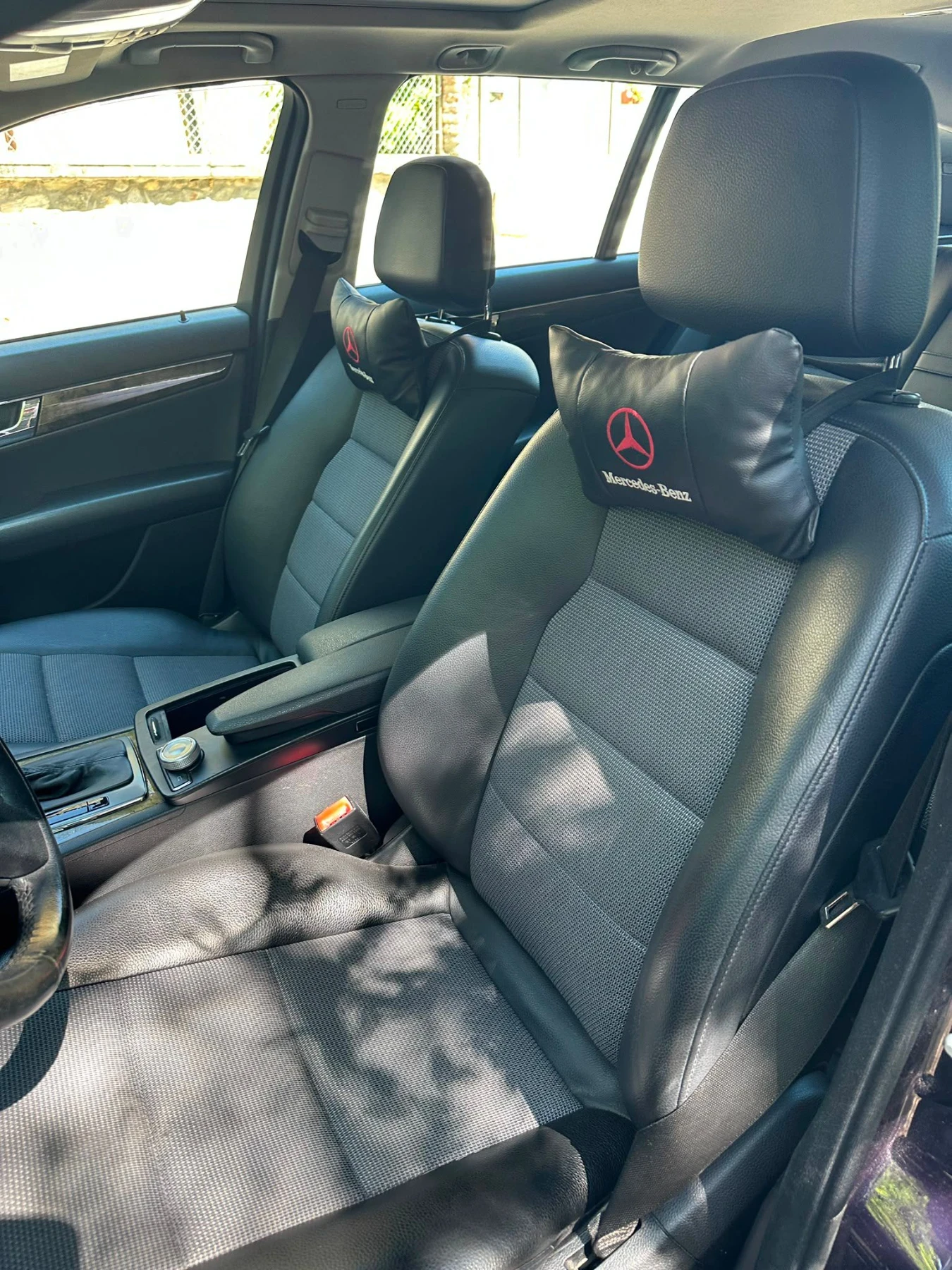 Mercedes-Benz C 320, снимка 11 - Автомобили и джипове - 55943589