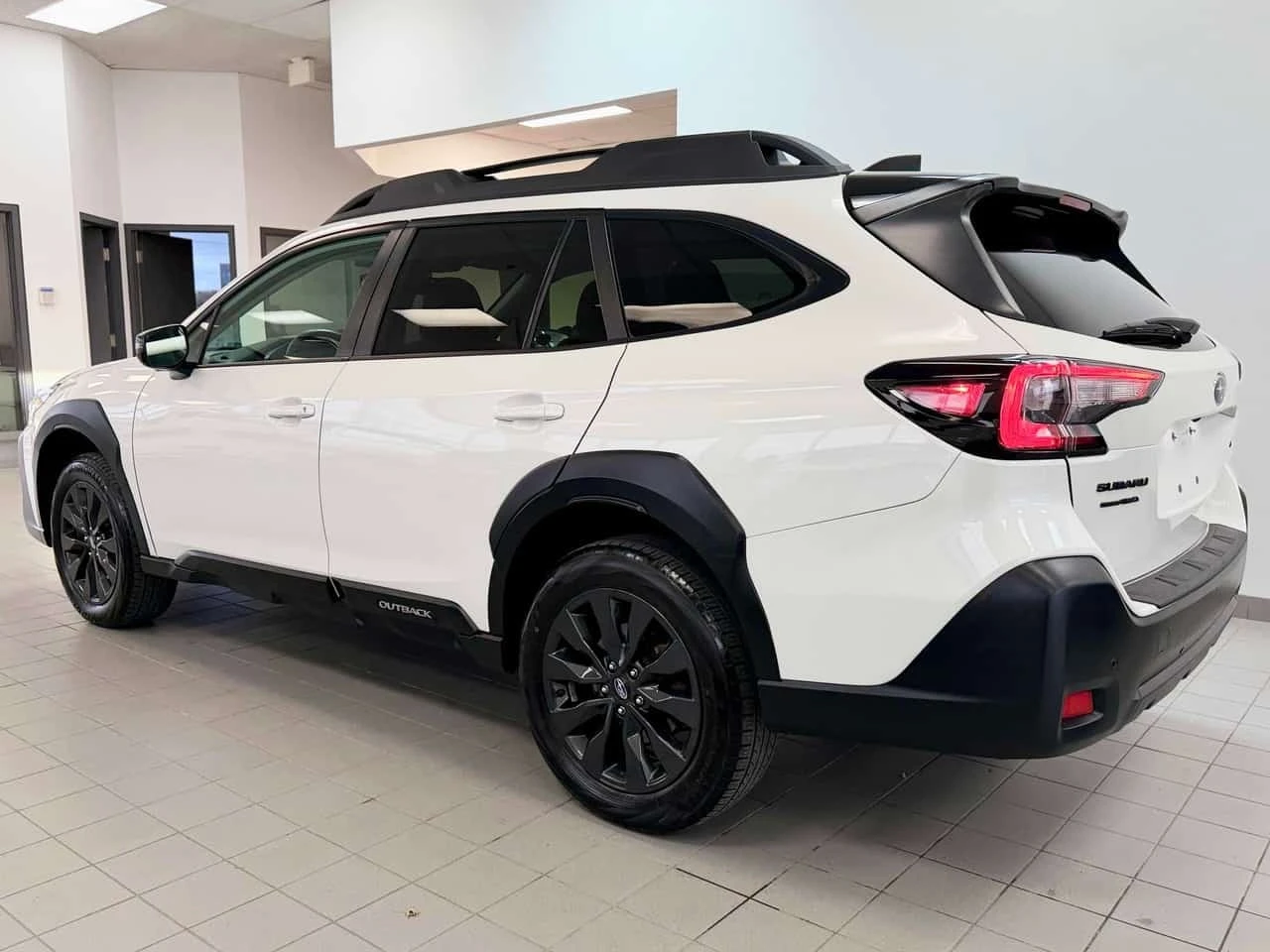 Subaru Outback * Onyx AWD * CARFAX * ����� �� ����������� | Mobile.bg � ����������� 2