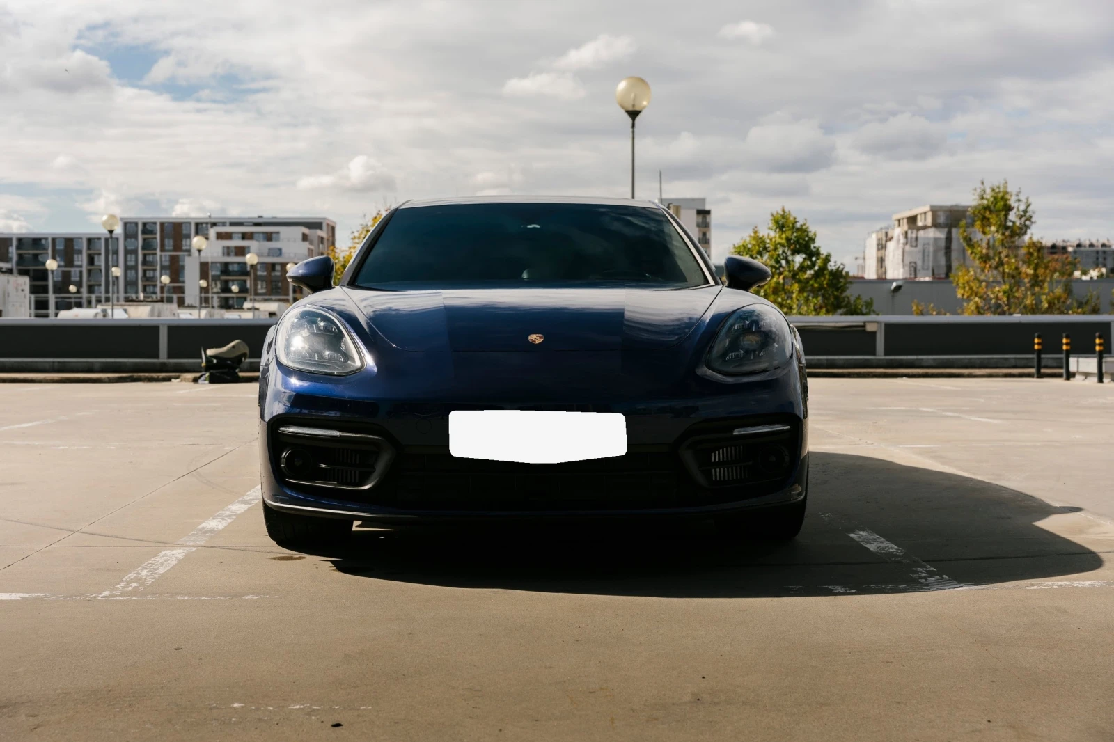 Porsche Panamera 4 E-Hybrid Platinum Edition, снимка 2 - Автомобили и джипове - 56595758