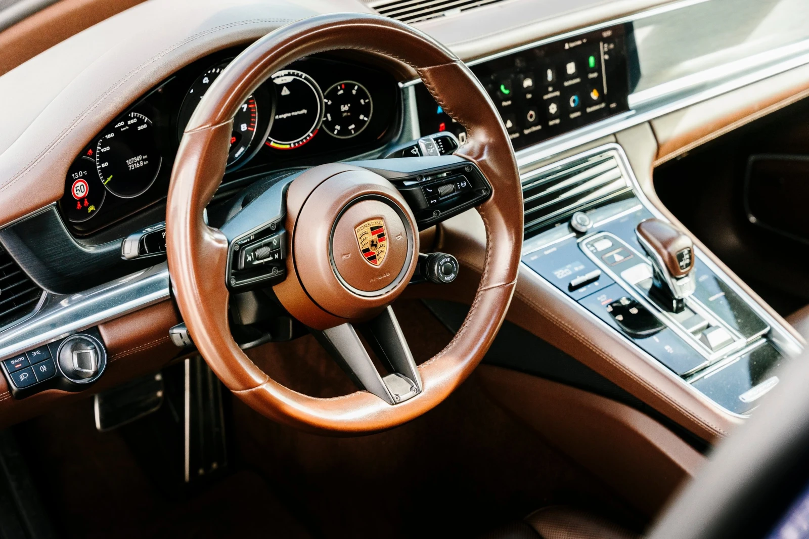 Porsche Panamera 4 E-Hybrid Platinum Edition, снимка 10 - Автомобили и джипове - 56595758