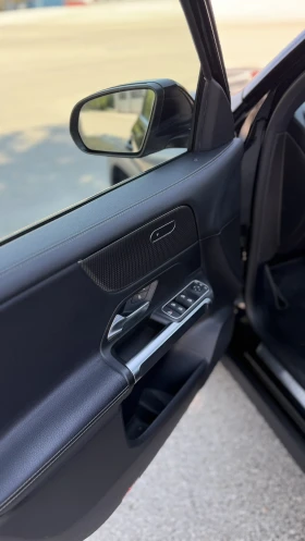 Mercedes-Benz GLB 200 8G-DCT 2021 4х4 Пълна сервизна история 6+ 1, снимка 7