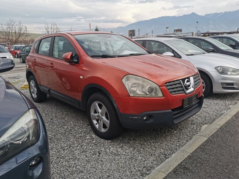 Nissan Qashqai 2.0i 4* 4, снимка 2 - Автомобили и джипове - 46354159