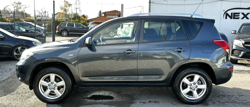 Toyota Rav4 2.0i-VVT 152HP 4WD AUTOMAT, снимка 8 - Автомобили и джипове - 52379563