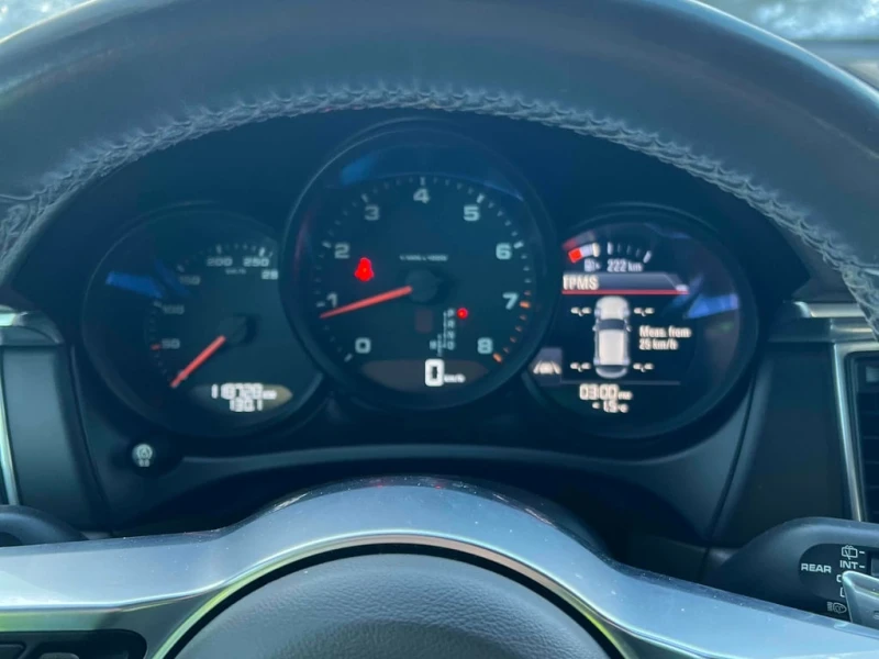 Porsche Macan * AWD 4dr * CARFAX * ЦЕНА ДО БГ, снимка 7 - Автомобили и джипове - 52776105