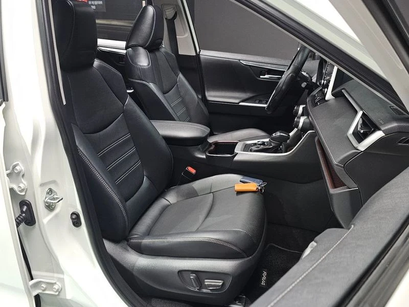 Toyota Rav4 2.5 4WD Hybrid| 219к.с.| ВКЛ.ТЕХНОТЕСТ, снимка 12 - Автомобили и джипове - 55261660