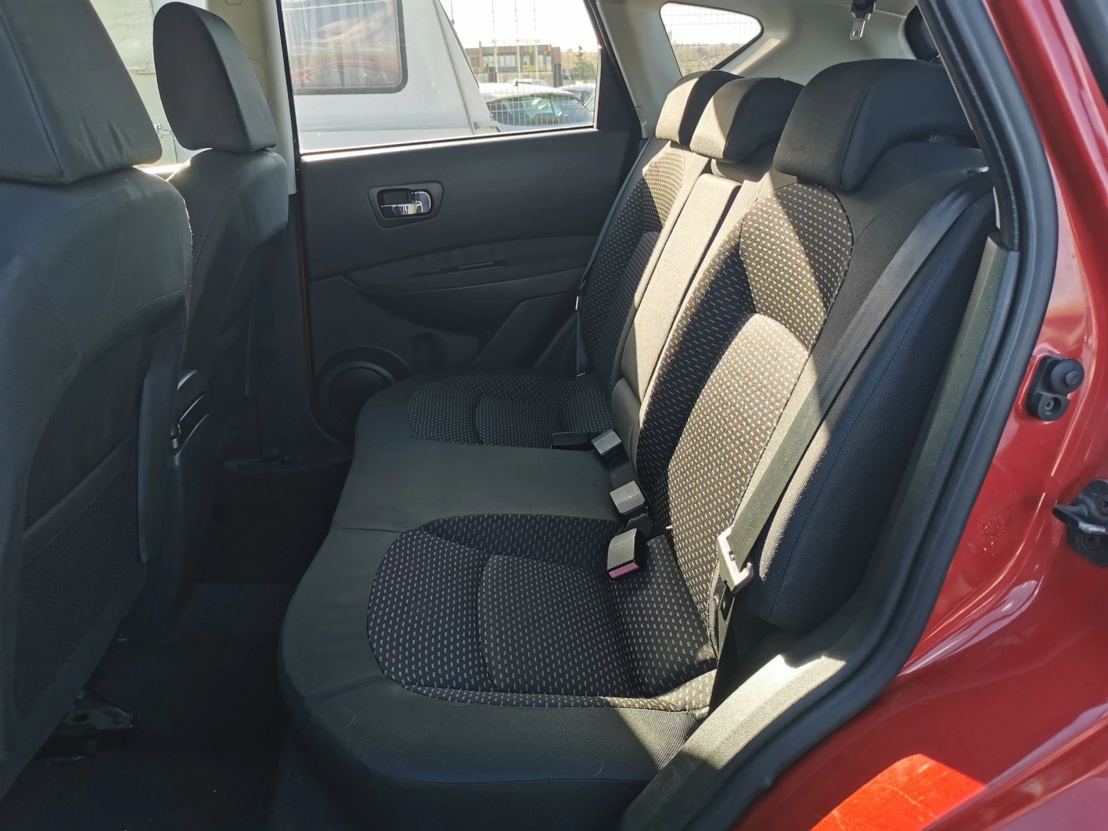 Nissan Qashqai 2.0i 4* 4 | Mobile.bg — изображение 14