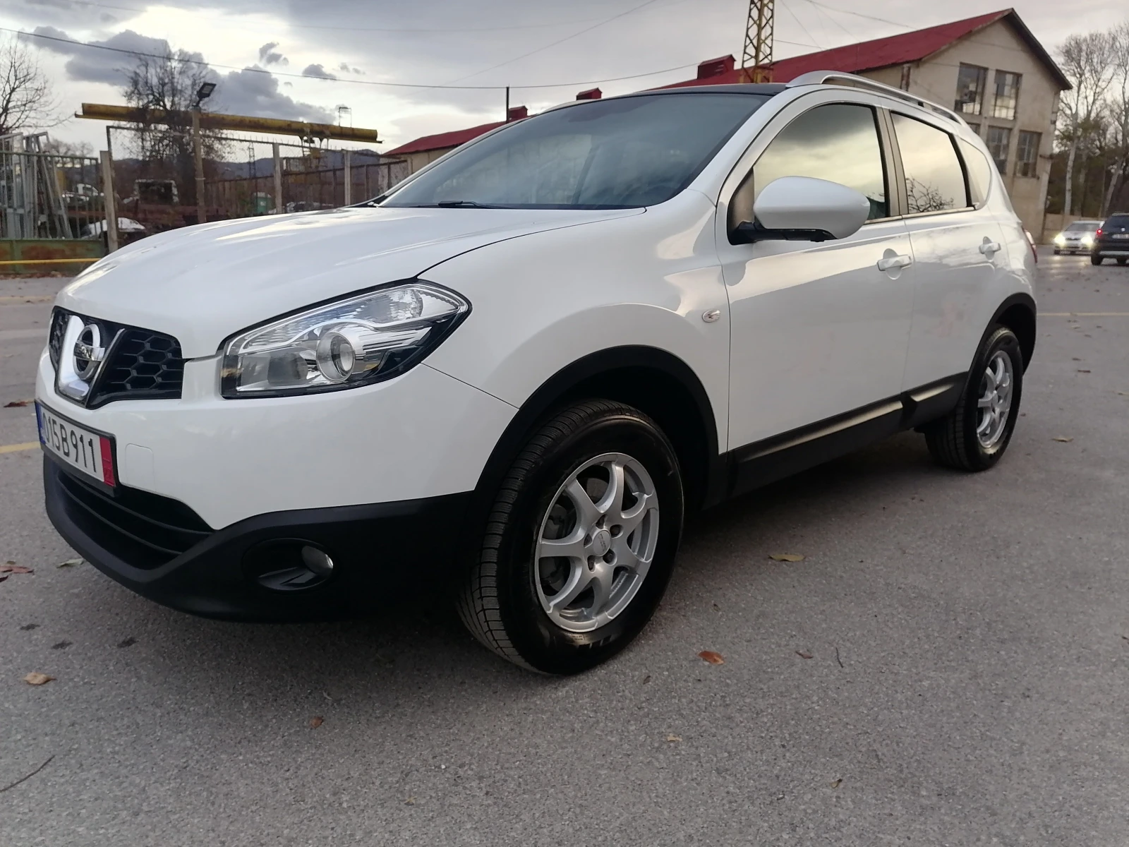 Nissan Qashqai 2.0i euro5 - изображение 7