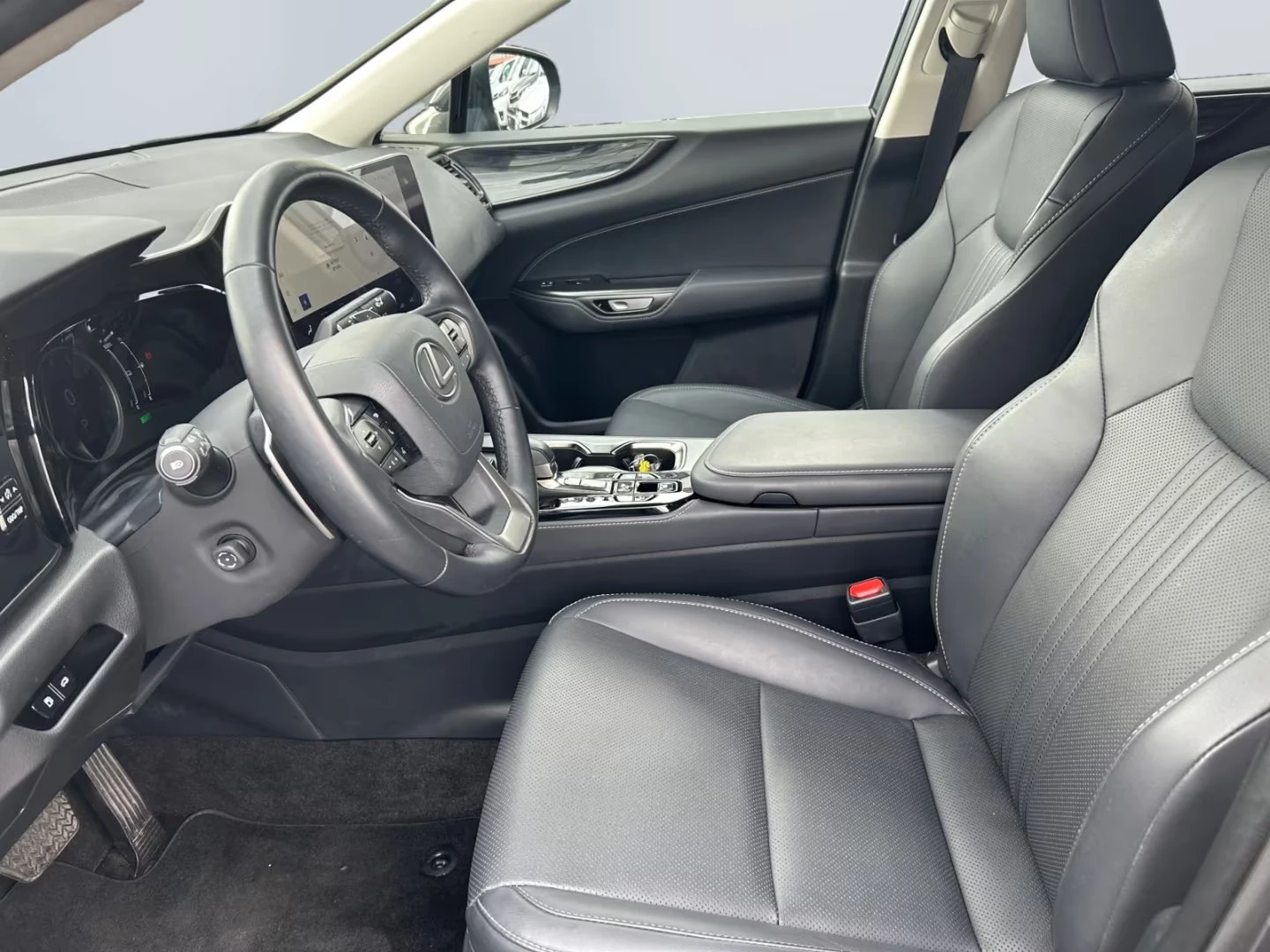 Lexus NX 450 2.5PHEV/309HP/EXECUTIVE/360/LED/KLESS/DIGI/624g - изображение 7