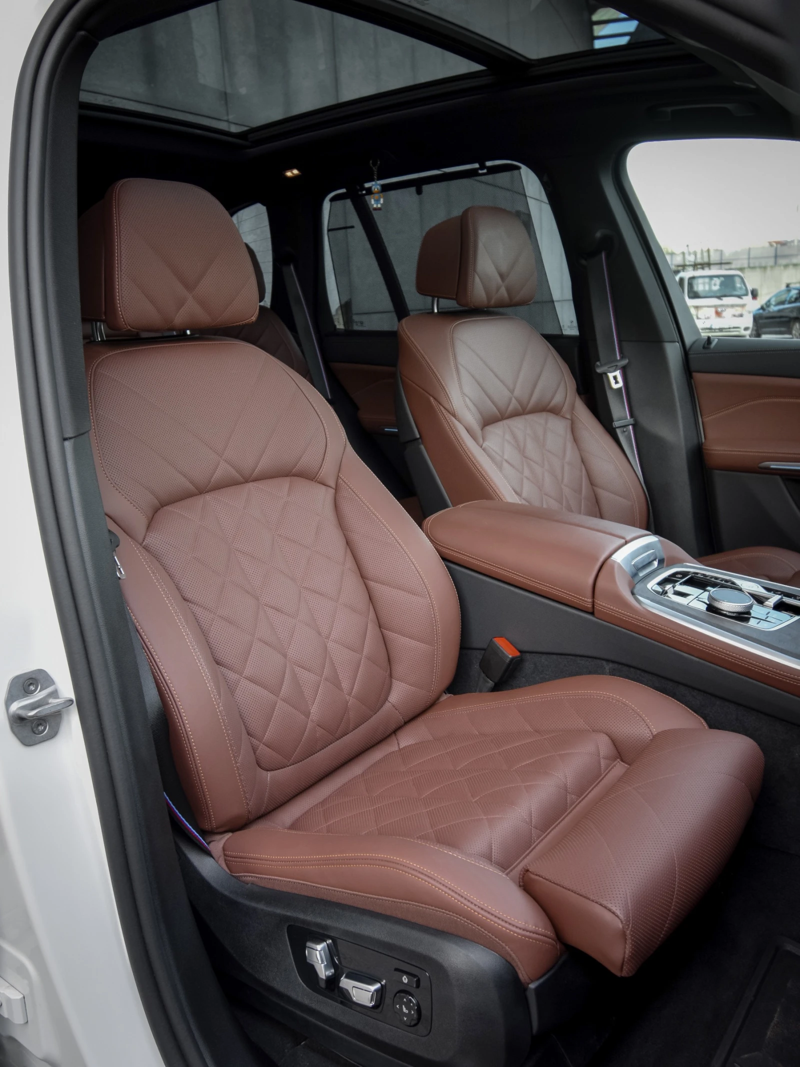 BMW X5 3.0D М SPORT PRO 7 МЕСТА - изображение 7