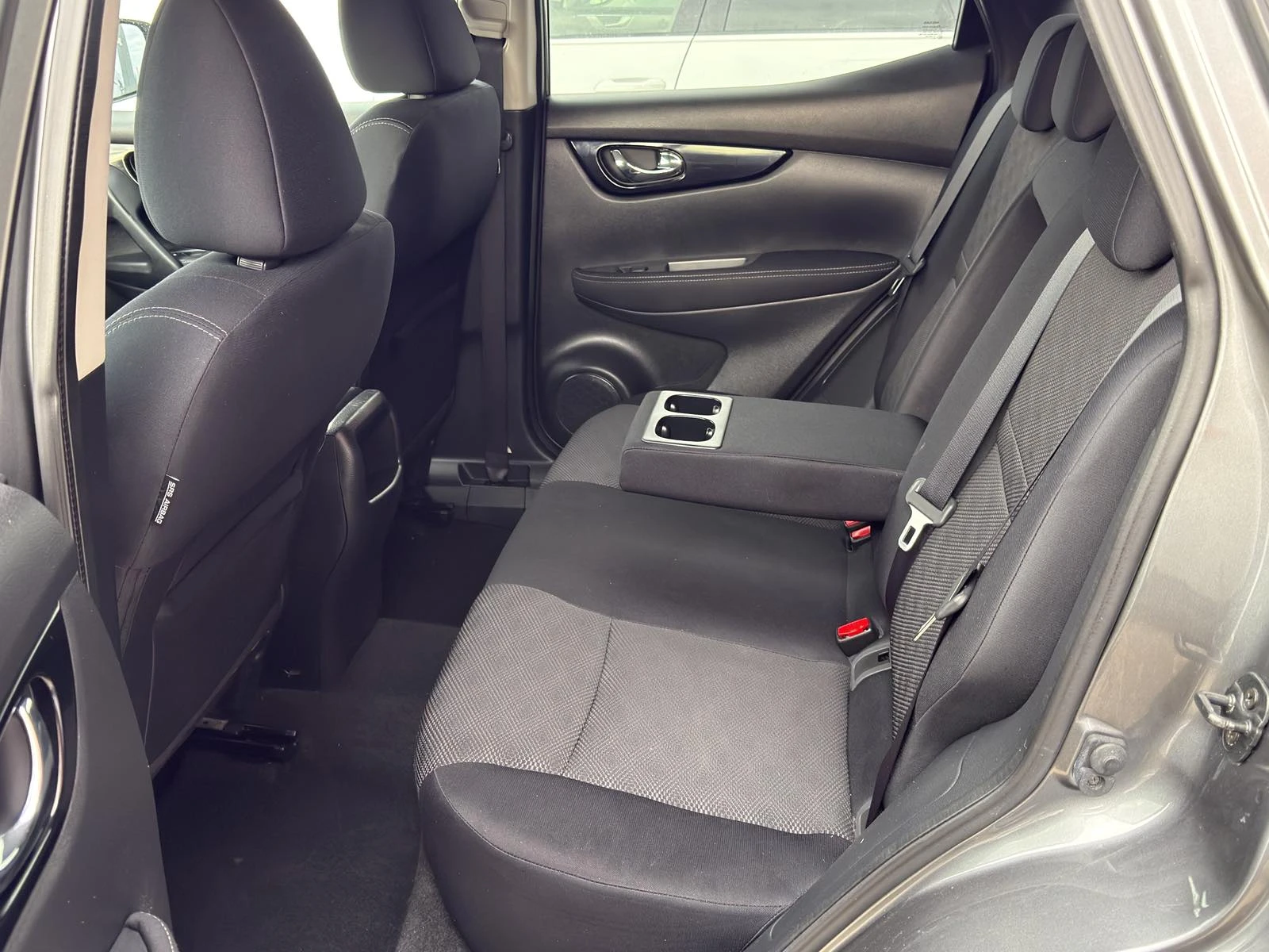 Nissan Qashqai 1.6 Turbo EURO6 B | Mobile.bg � ����������� 11