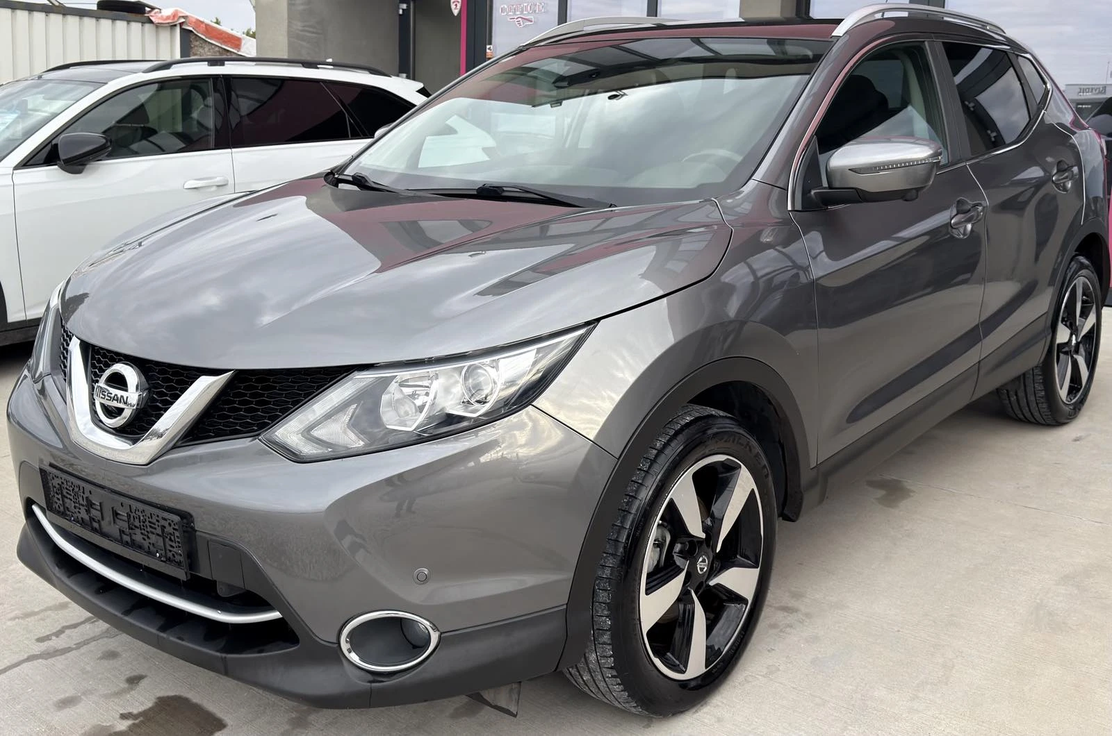 Nissan Qashqai 1.6 Turbo EURO6 B - изображение 2