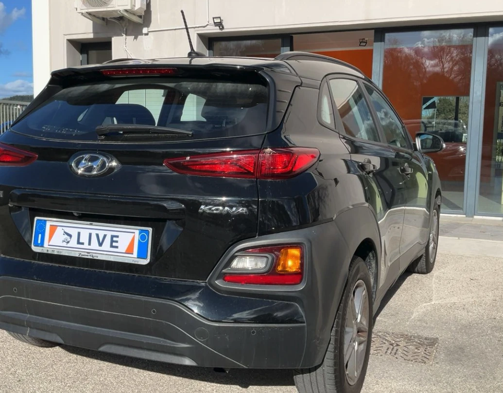 Hyundai Kona 1.6 CRDI Comfort 2WD, снимка 6 - Автомобили и джипове - 53889408