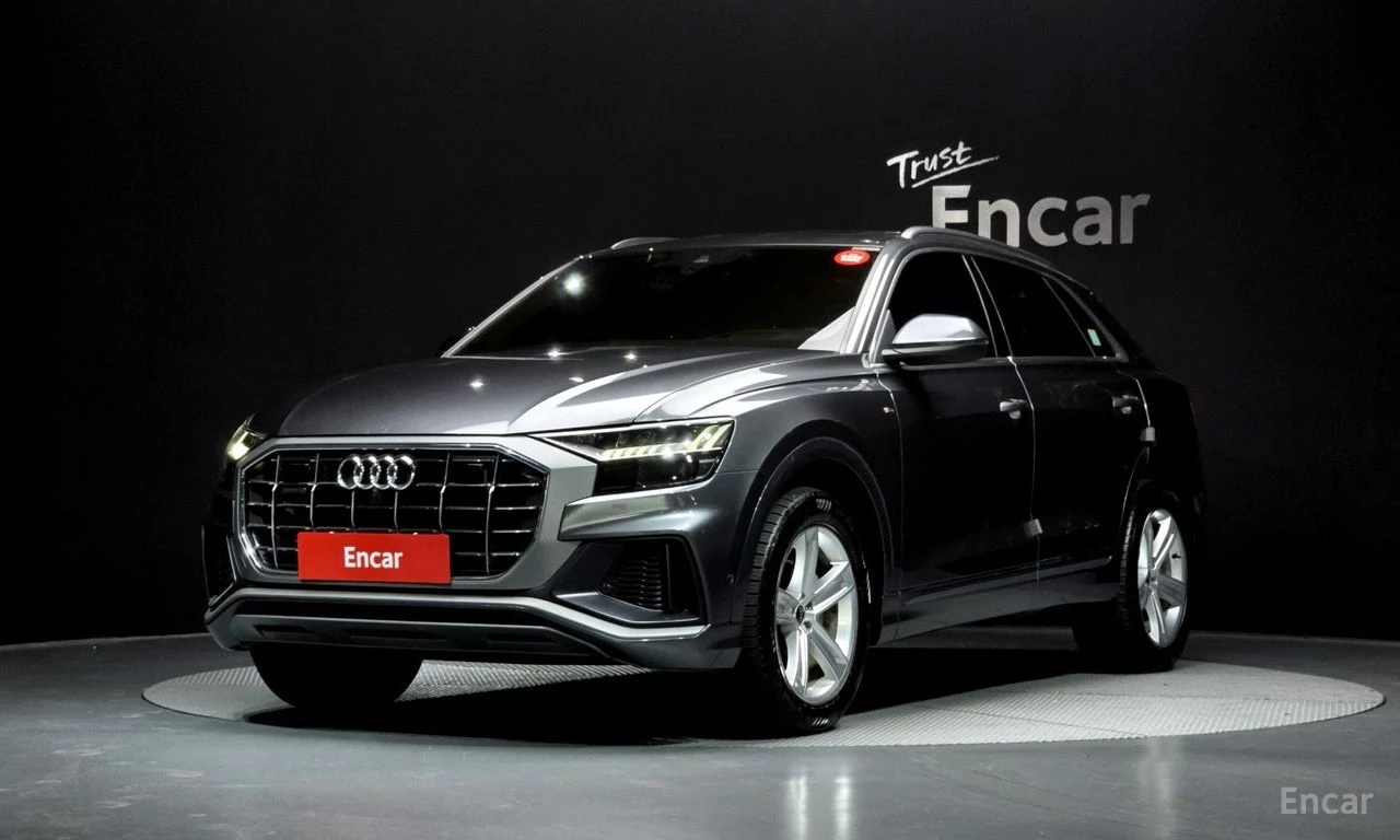 Audi Q8 * 45TDI* QUATTRO* 360* ПОДГРЕВ* ОБДУХВАНЕ* ПАНОРАМ