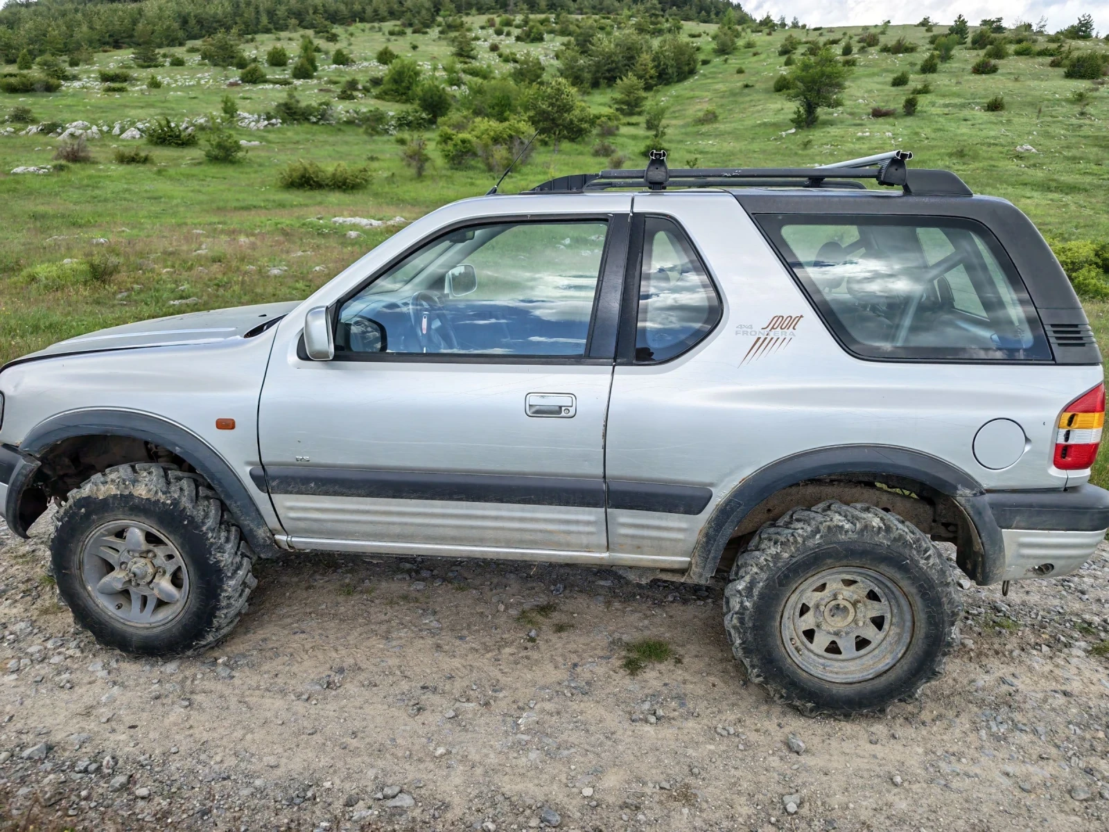 Opel Frontera 2.2i, снимка 2 - Автомобили и джипове - 54727381
