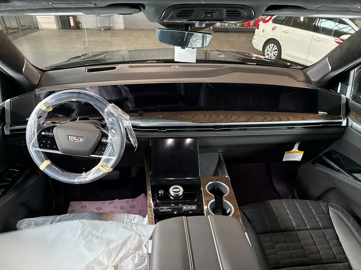 Cadillac Escalade ESV, ГАРАНЦИЯ, Месечна вноска от 1850  , снимка 4 - Автомобили и джипове - 54789485