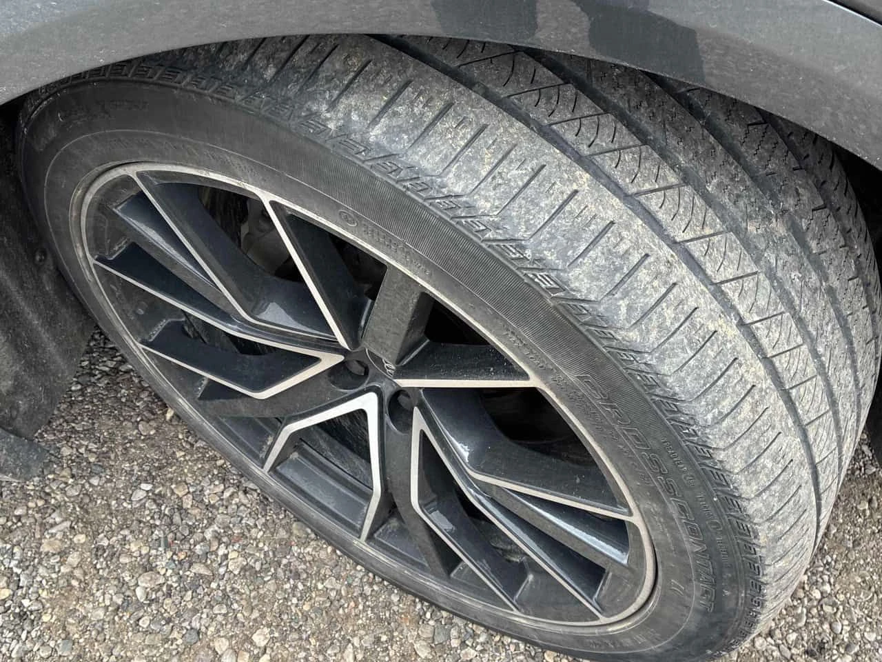 Audi Q8 * Progressiv 55 TFSI quattro * CARFAX * БЕЗ ПЪРВОН, снимка 7 - Автомобили и джипове - 55076462