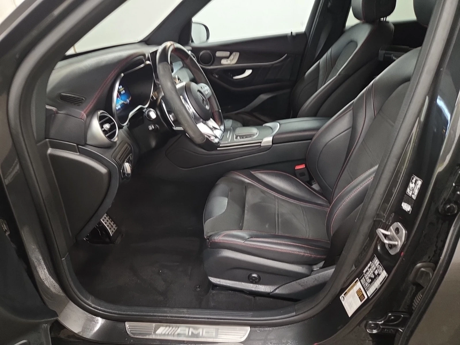 Mercedes-Benz GLC 43 AMG * * CARFAX * * АВТО КРЕДИТ * * , снимка 7 - Автомобили и джипове - 55080842