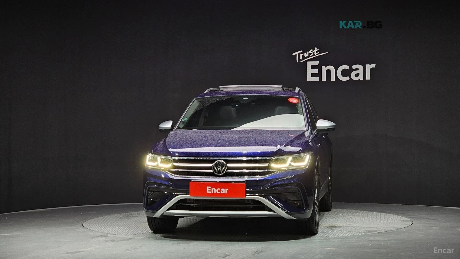 VW Tiguan * ALLSPACE* ПАНО* KEYLESS* Camera* ПОДГРЕВ* , снимка 3 - Автомобили и джипове - 55101651