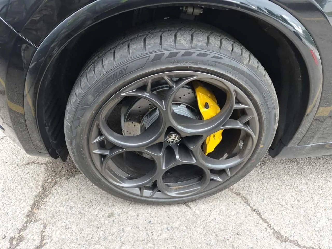 Alfa Romeo Stelvio * QUADRIFOGLIO* АВТОКРЕДИТ БЕЗ ПЪРВОНАЧАЛНА ВНОСКА, снимка 6 - Автомобили и джипове - 55441476