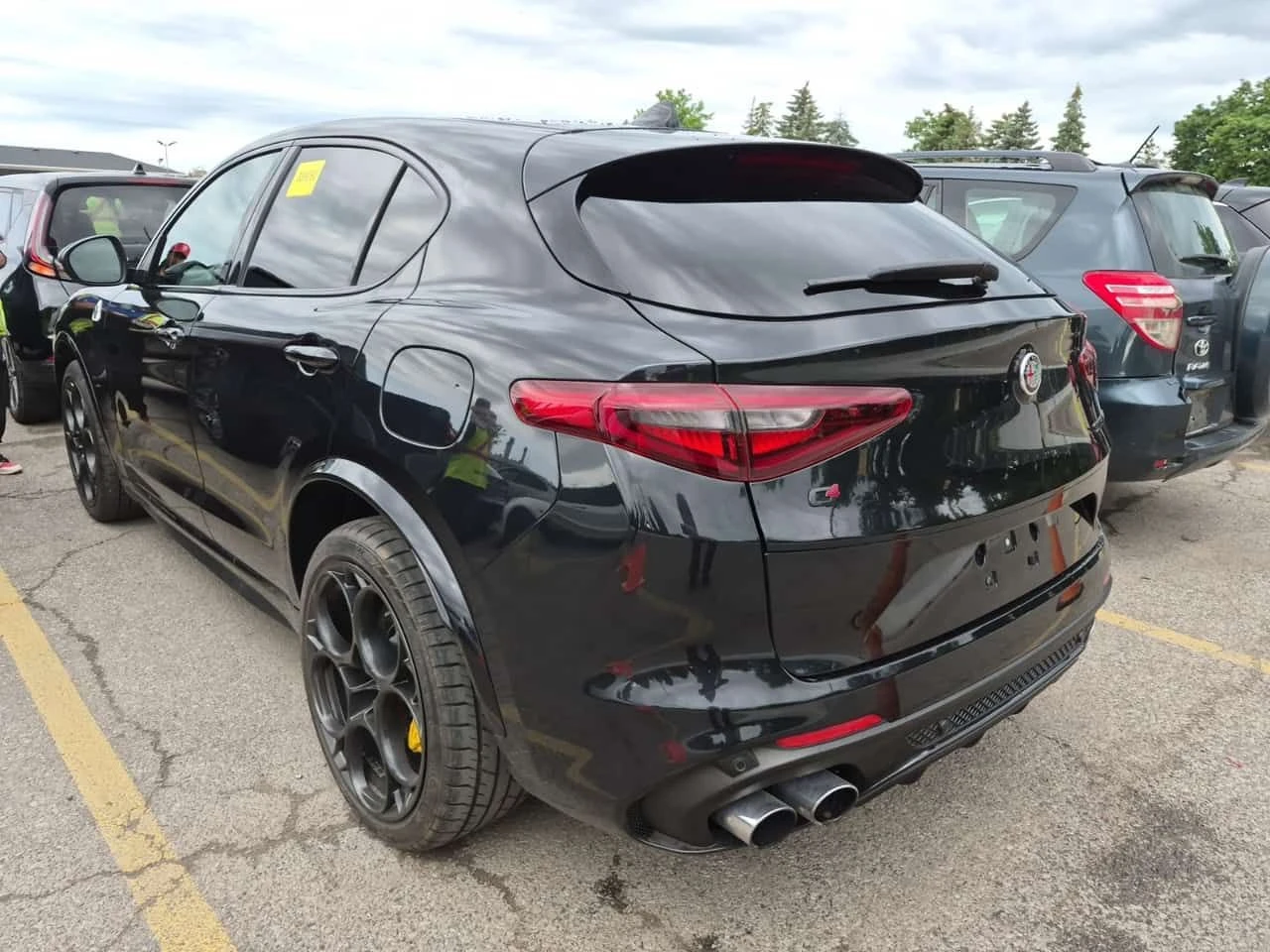 Alfa Romeo Stelvio * QUADRIFOGLIO* АВТОКРЕДИТ БЕЗ ПЪРВОНАЧАЛНА ВНОСКА, снимка 4 - Автомобили и джипове - 55441476