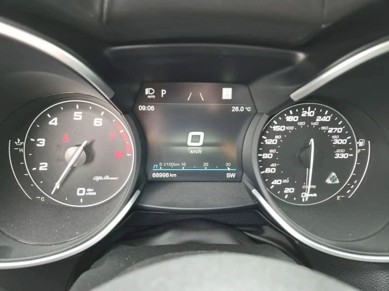 Alfa Romeo Stelvio * QUADRIFOGLIO* АВТОКРЕДИТ БЕЗ ПЪРВОНАЧАЛНА ВНОСКА, снимка 9 - Автомобили и джипове - 55441476